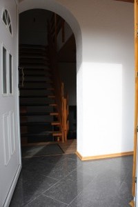 Treppenhaus - Abstellraum Eingang